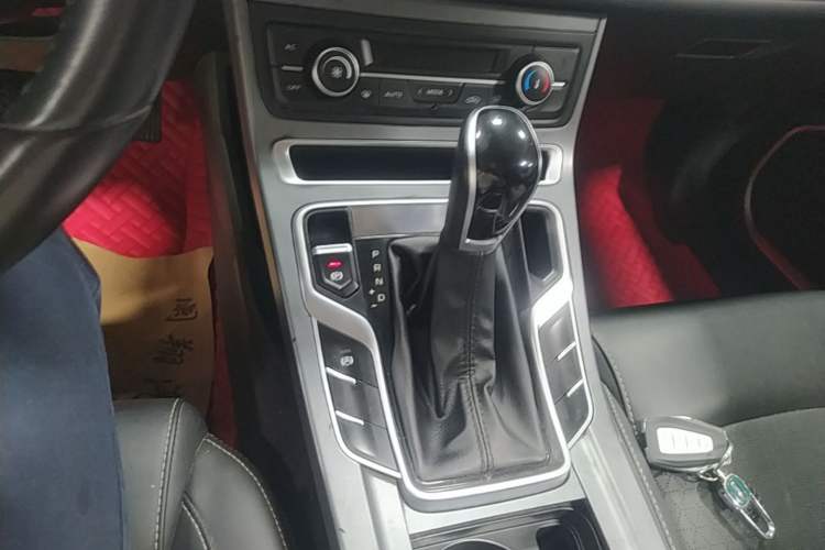 Used Geely Auto Emgrand 2021 UP 1.5L CVT Advanced Edition Gear Lever