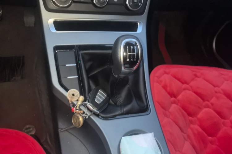 Used Geely Auto Emgrand 2021 UP 1.5L Manual Comfort Model Gear Lever