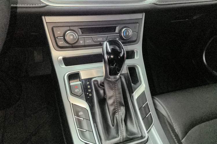 Used Geely Auto Emgrand 2021 UP 1.5L CVT Advanced Edition Gear Lever