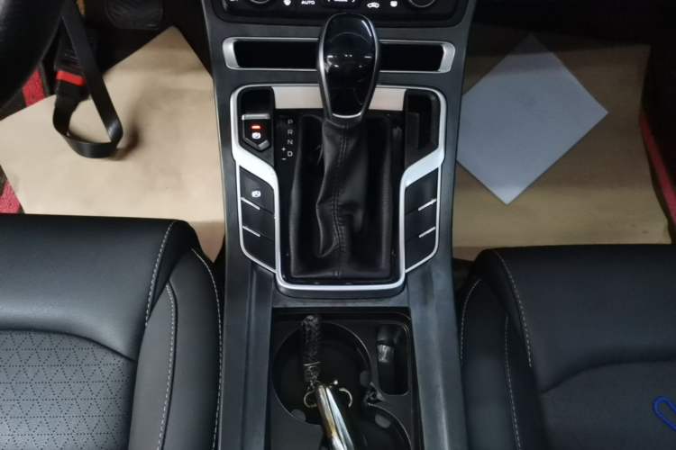 Used Geely Auto Emgrand 2021 UP 1.5L CVT Luxury Model Gear Lever