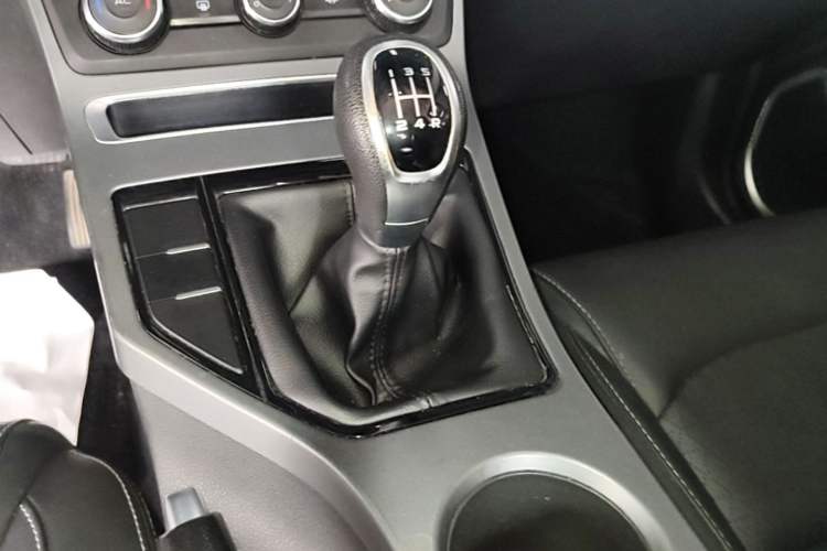 Used Geely Auto Emgrand 2021 UP 1.5L Manual Comfort Model Gear Lever
