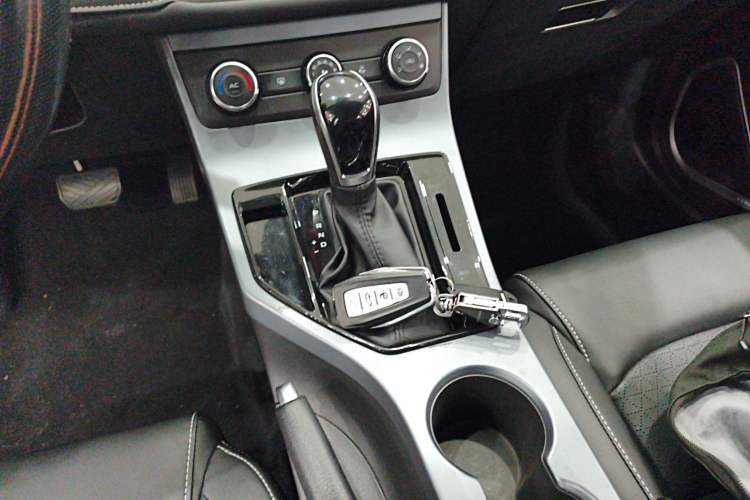 Used Geely Auto Emgrand 2021 UP 1.5L CVT Comfort Model Gear Lever