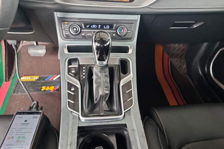Used Geely Auto Emgrand 2021 UP 1.5L CVT Luxury Model Gear Lever