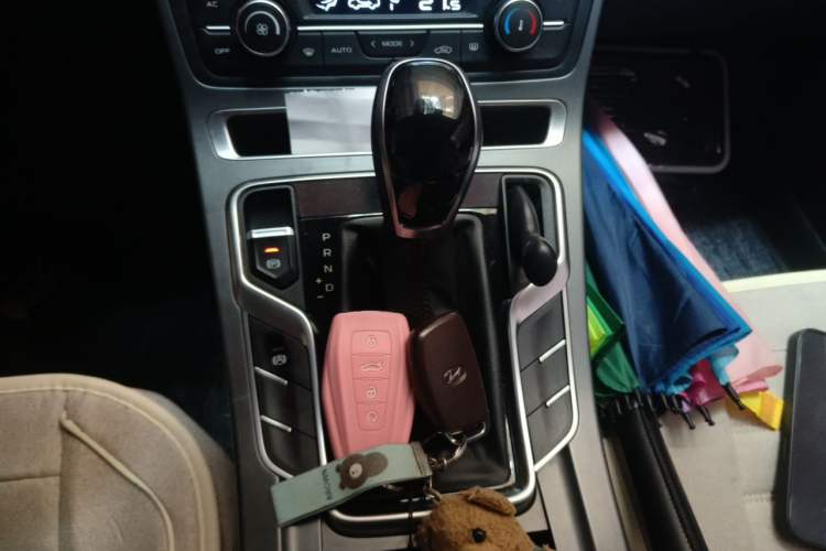 Used Geely Auto Emgrand 2021 UP 1.5L CVT Luxury Model Gear Lever