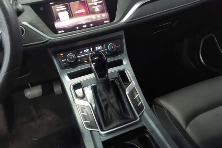 Used Geely Auto Emgrand 2021 UP 1.5L CVT Luxury Model Gear Lever