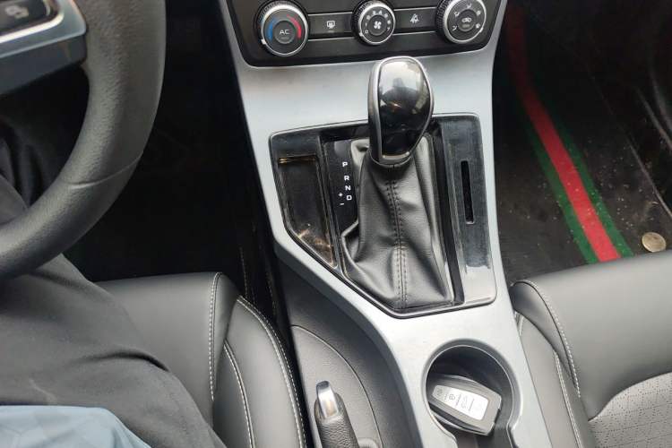 Used Geely Auto Emgrand 2021 UP 1.5L CVT Comfort Model Gear Lever