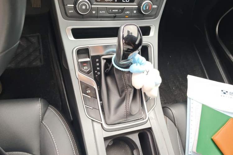 Used Geely Auto Emgrand 2021 UP 1.5L CVT Advanced Edition Gear Lever