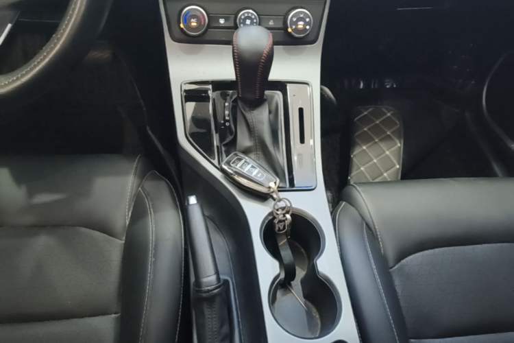 Used Geely Auto Emgrand 2021 UP 1.5L CVT Comfort Model Gear Lever