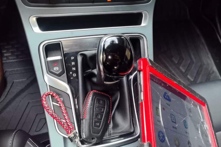 Used Geely Auto Emgrand 2021 UP 1.5L CVT Luxury Model Gear Lever