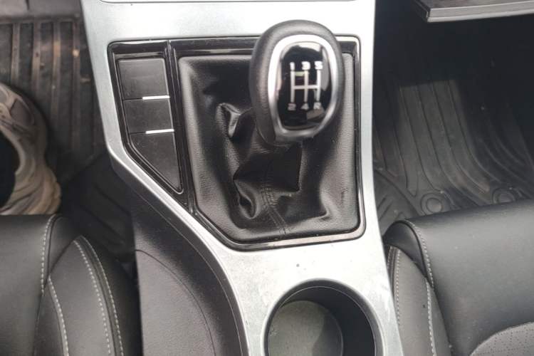Used Geely Auto Emgrand 2021 UP 1.5L Manual Luxury Model Gear Lever
