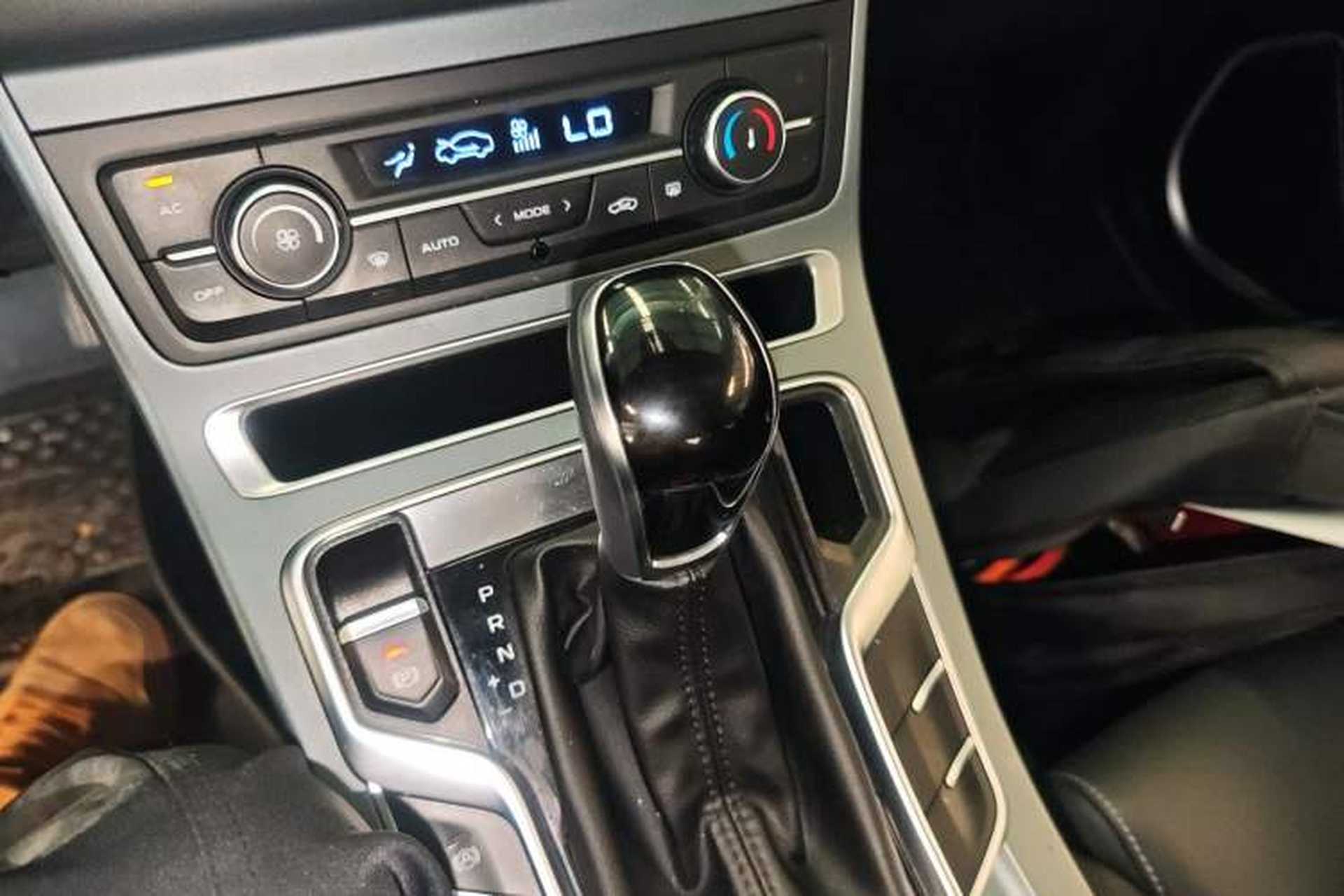 Used Geely Auto Emgrand 2021 UP 1.5L CVT Luxury Model Gear Lever