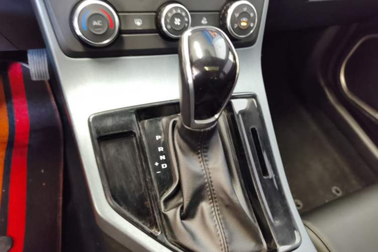 Used Geely Auto Emgrand 2021 UP 1.5L CVT Comfort Model Gear Lever