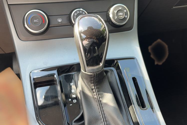 Used Geely Auto Emgrand 2021 UP 1.5L CVT Comfort Model Gear Lever