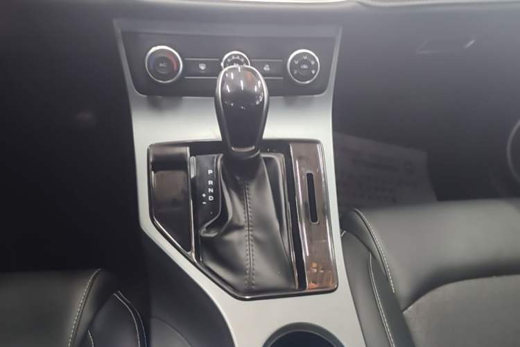 Used Geely Auto Emgrand 2021 UP 1.5L CVT Comfort Model Gear Lever
