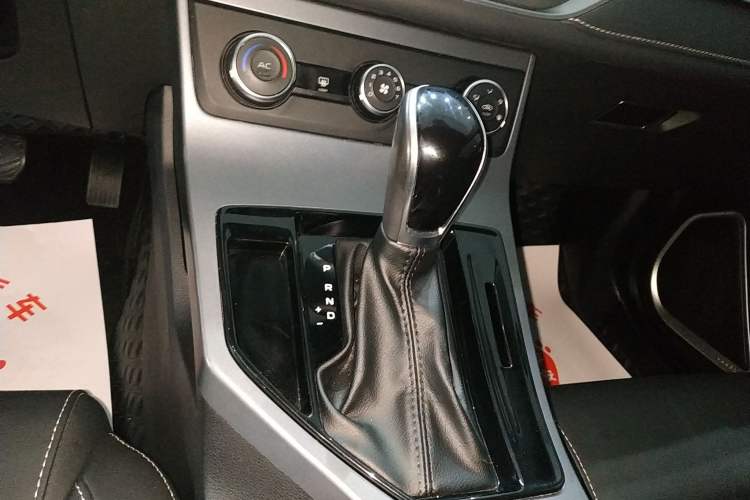 Used Geely Auto Emgrand 2021 UP 1.5L CVT Comfort Model Gear Lever