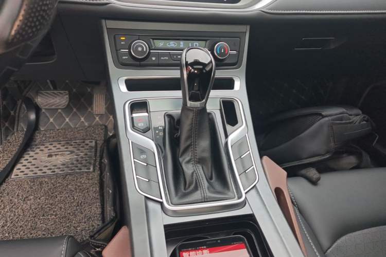 Used Geely Auto Emgrand 2021 UP 1.5L CVT Luxury Model Gear Lever