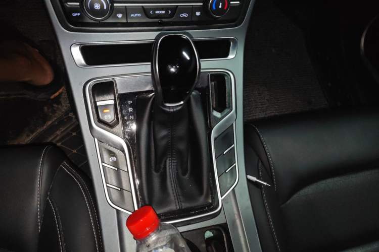 Used Geely Auto Emgrand 2021 UP 1.5L CVT Luxury Model Gear Lever