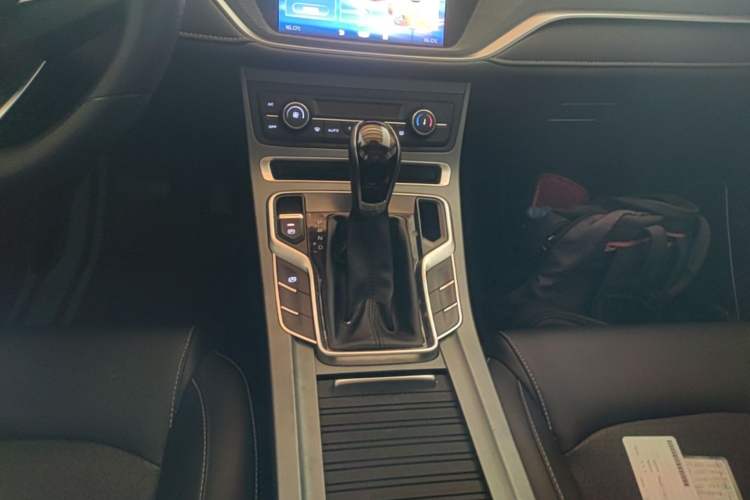 Used Geely Auto Emgrand 2021 UP 1.5L CVT Luxury Model Gear Lever