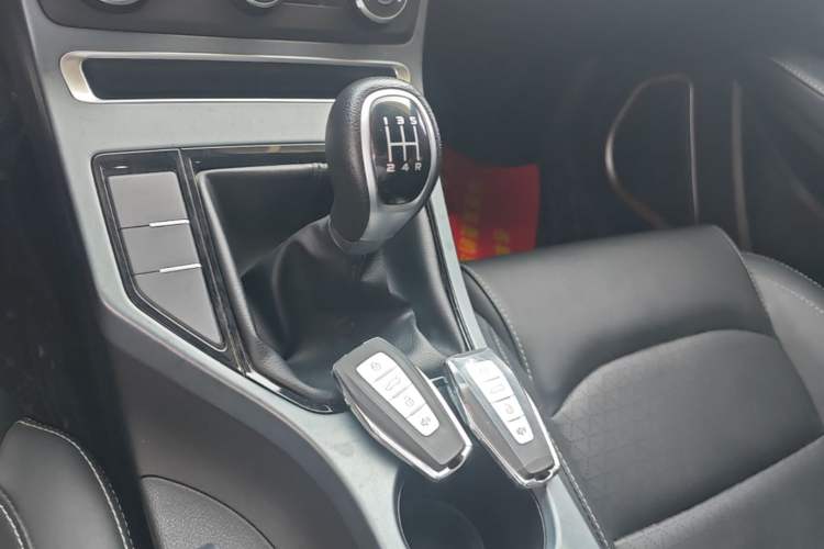 Used Geely Auto Emgrand 2021 UP 1.5L Manual Comfort Model Gear Lever