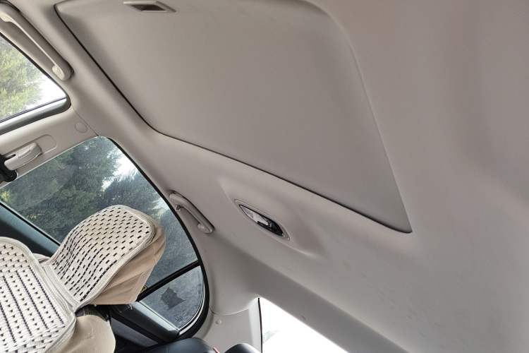 Used Geely Auto Emgrand 2021 UP 1.5L CVT Luxury Model Headliner