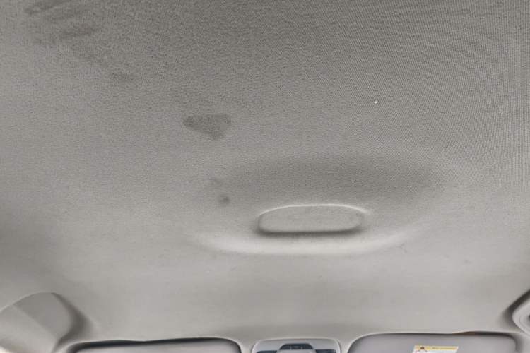 Used Geely Auto Emgrand 2021 UP 1.5L Manual Comfort Model Headliner