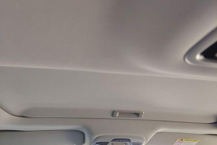 Used Geely Auto Emgrand 2021 UP 1.5L Manual Luxury Model Headliner
