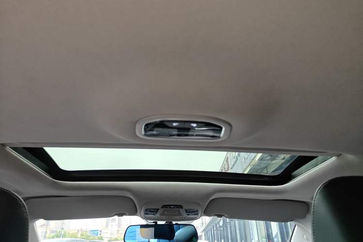Used Geely Auto Emgrand 2021 UP 1.5L CVT Luxury Model Headliner