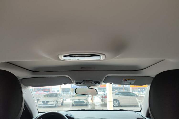Used Geely Auto Emgrand 2021 UP 1.5L CVT Luxury Model Headliner