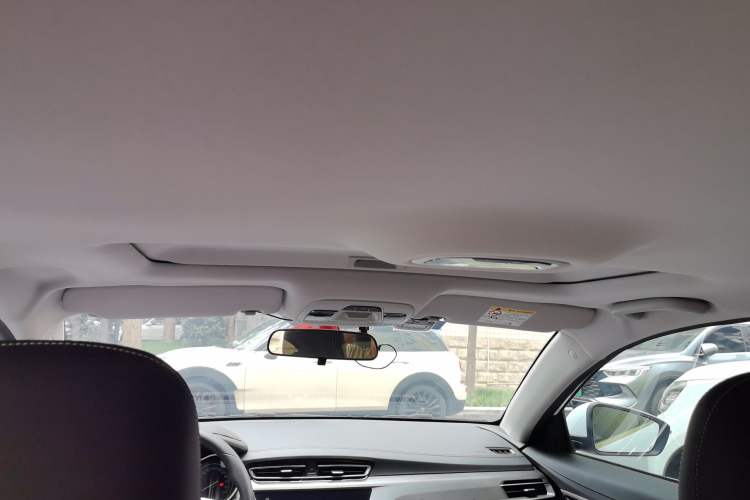 Used Geely Auto Emgrand 2021 UP 1.5L CVT Luxury Model Headliner