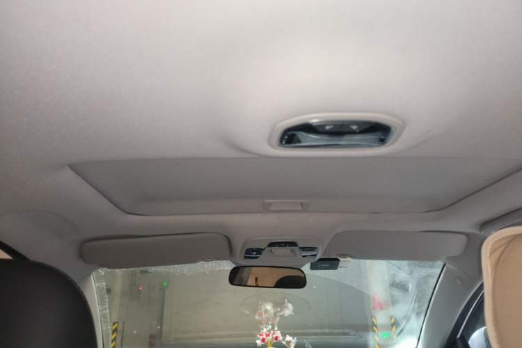 Used Geely Auto Emgrand 2021 UP 1.5L CVT Luxury Model Headliner