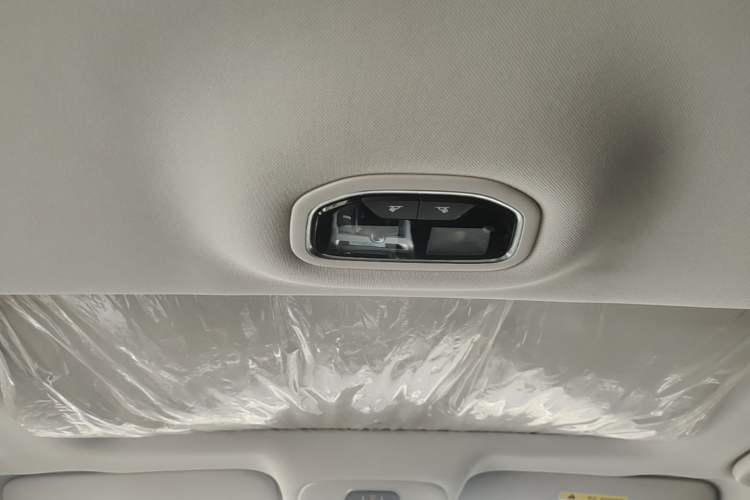 Used Geely Auto Emgrand 2021 UP 1.5L Manual Luxury Model Headliner