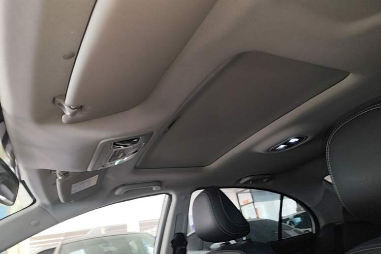 Used Geely Auto Emgrand 2021 UP 1.5L CVT Luxury Model Headliner