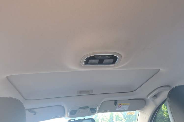 Used Geely Auto Emgrand 2021 UP 1.5L Manual Luxury Model Headliner