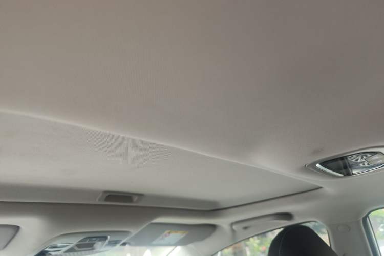 Used Geely Auto Emgrand 2021 UP 1.5L CVT Luxury Model Headliner