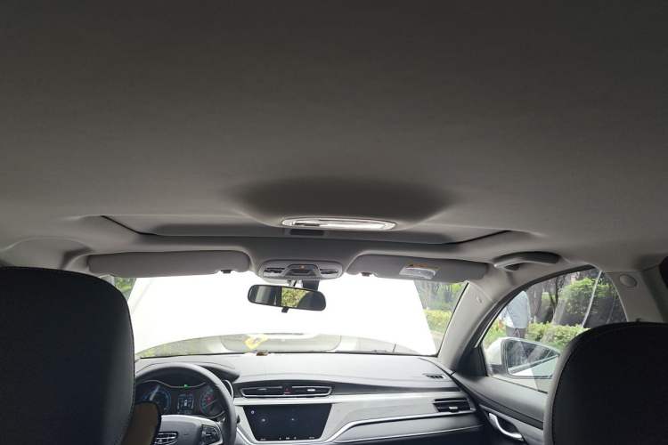Used Geely Auto Emgrand 2021 UP 1.5L CVT Luxury Model Headliner
