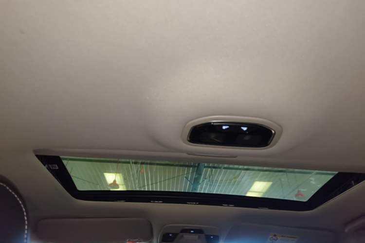 Used Geely Auto Emgrand 2021 UP 1.5L Manual Luxury Model Headliner