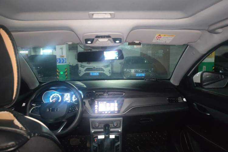 Used Geely Auto Emgrand 2021 UP 1.5L CVT Luxury Model Headliner