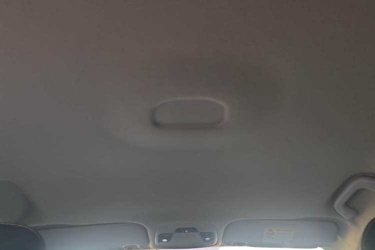 Used Geely Auto Emgrand 2021 UP 1.5L Manual Comfort Model Headliner
