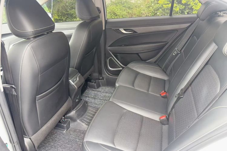 Used Geely Auto Emgrand 2021 UP 1.5L Manual Comfort Model Interior 1