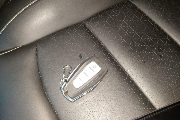 Used Geely Auto Emgrand 2021 UP 1.5L CVT Advanced Edition Interior 1