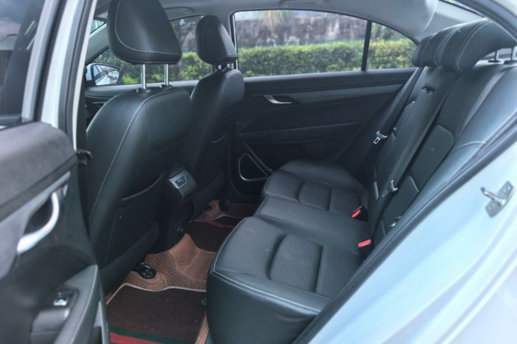 Used Geely Auto Emgrand 2021 UP 1.5L Manual Luxury Model Interior 1