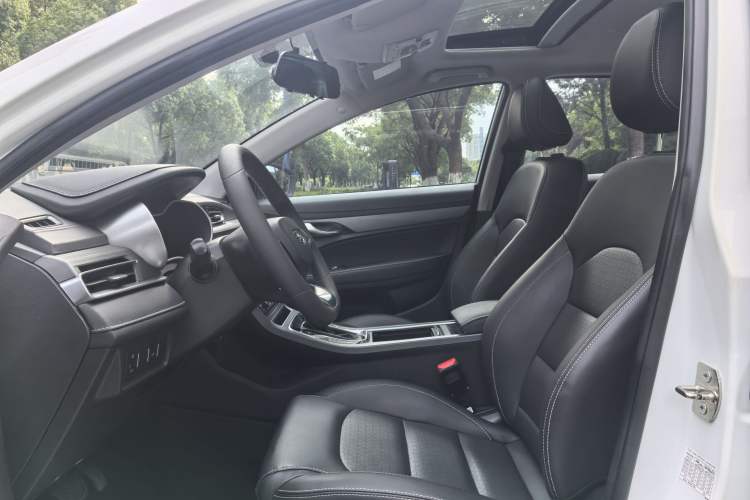 Used Geely Auto Emgrand 2021 UP 1.5L CVT Luxury Model Interior 1