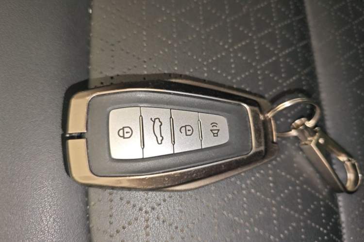 Used Geely Auto Emgrand 2021 UP 1.5L CVT Luxury Model Interior 1