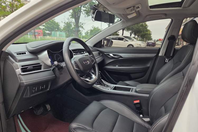Used Geely Auto Emgrand 2021 UP 1.5L CVT Luxury Model Interior 1