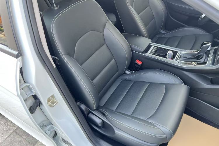 Used Geely Auto Emgrand 2021 UP 1.5L CVT Luxury Model Interior 10