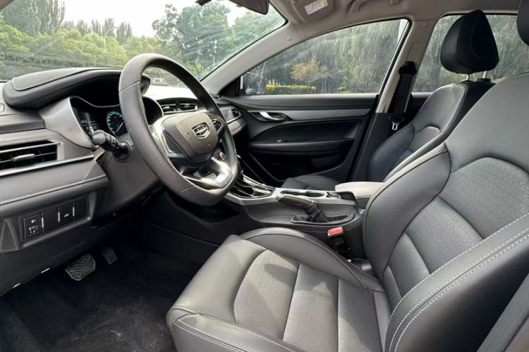 Used Geely Auto Emgrand 2021 UP 1.5L CVT Comfort Model Interior 2