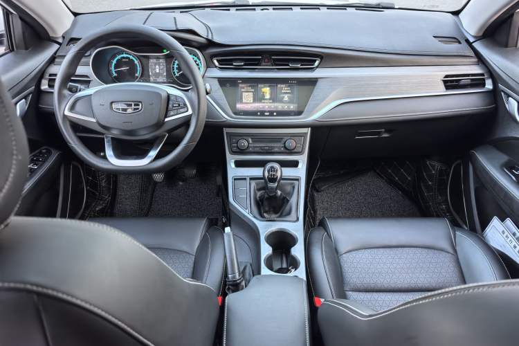 Used Geely Auto Emgrand 2021 UP 1.5L Manual Luxury Model Interior 2