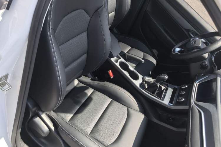 Used Geely Auto Emgrand 2021 UP 1.5L Manual Comfort Model Interior 3
