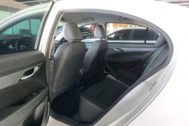 Used Geely Auto Emgrand 2021 UP 1.5L Manual Comfort Model Interior 3