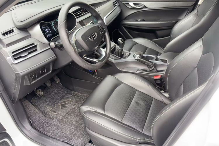 Used Geely Auto Emgrand 2021 UP 1.5L Manual Comfort Model Interior 3